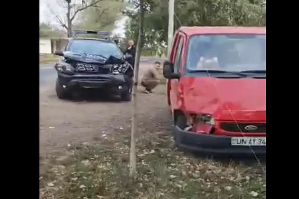 ДТП с участием автомобиля пограничной полиции произошло близ села Петрешты. Фото: скриншот видео