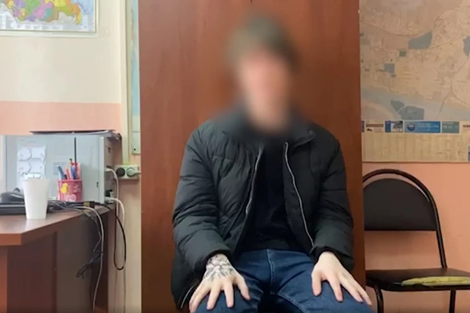 Украинские спецслужбы отправили их на дело с флагом