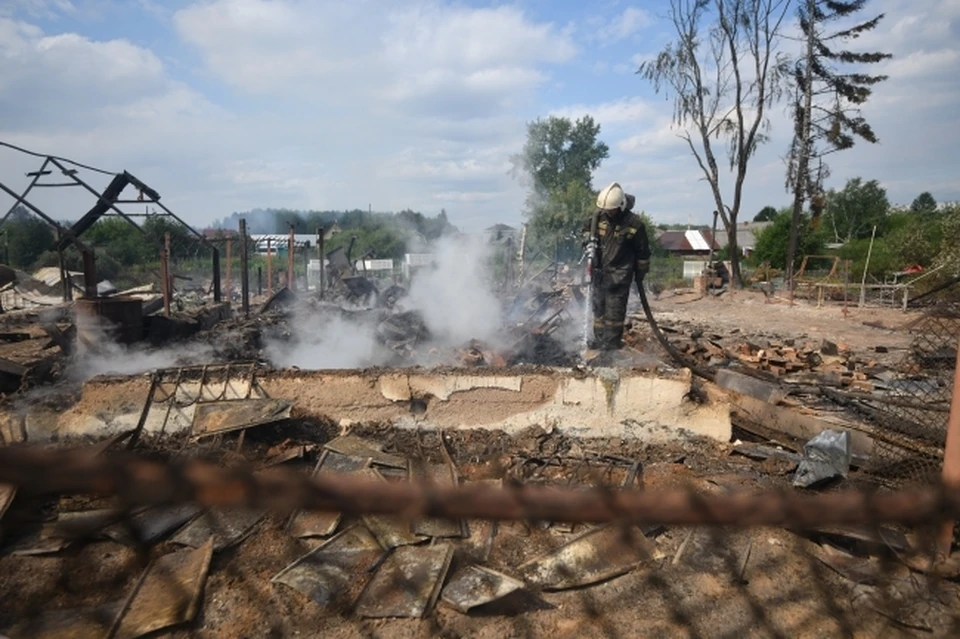 В Первоуральске за утро сгорели два садовых дома