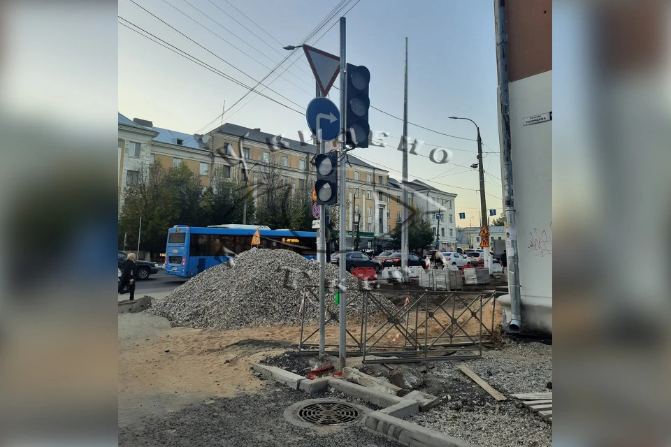 Еще один «умный светофор» установили в Твери. Фото: VK/Увидено в Твери (Тверской области