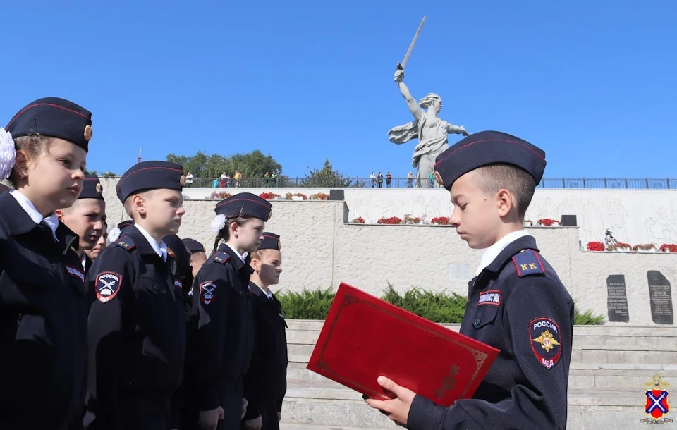 Кадеты приняли присягу.