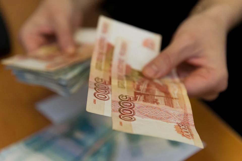 Петербуржцы жалуются на коллекторов в правоохранительные органы.