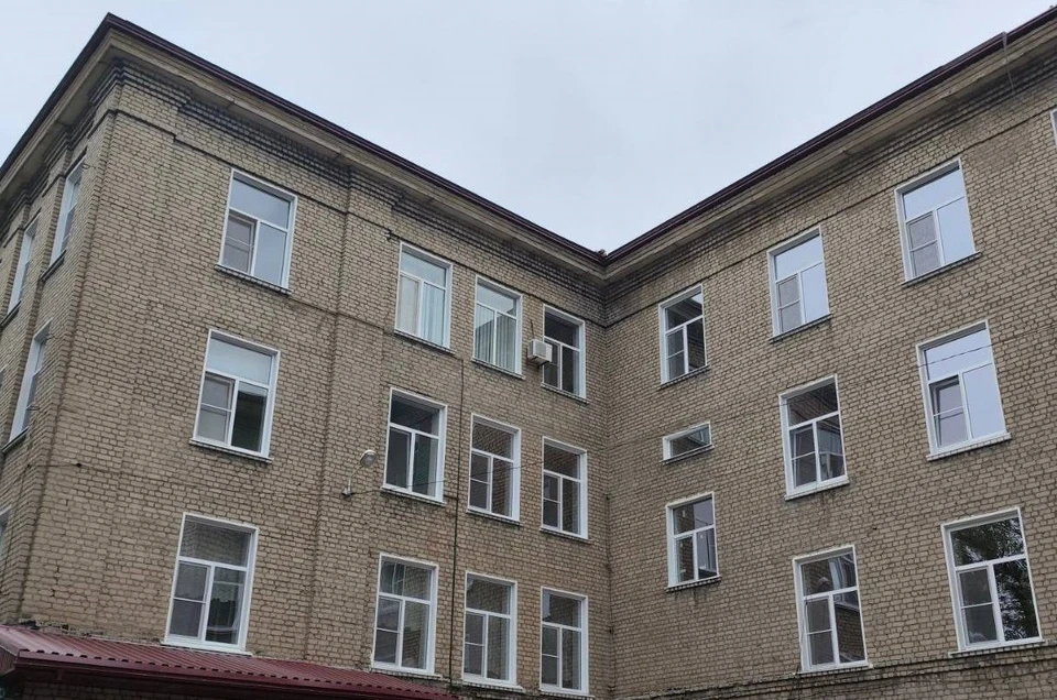 Омская область продолжает ремонтировать родительный дом в Стаханове ЛНР. Фото: Минстрой России