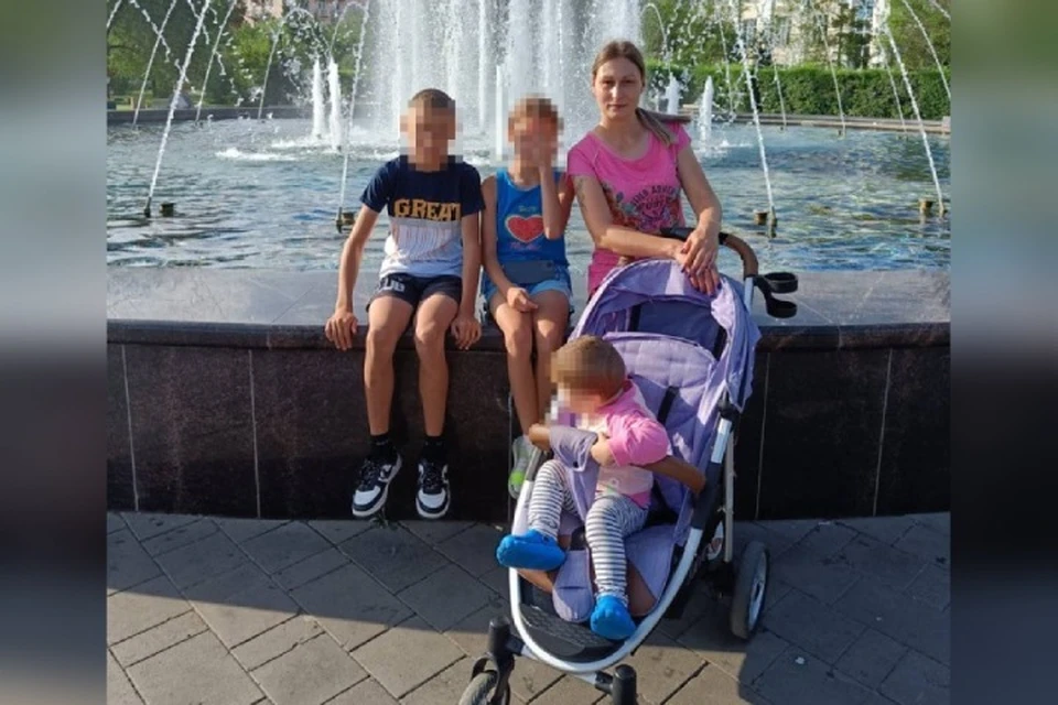 У Оксаны трое детей: старшая десятилетняя дочь, восьмилетний сын и годовалая дочка.