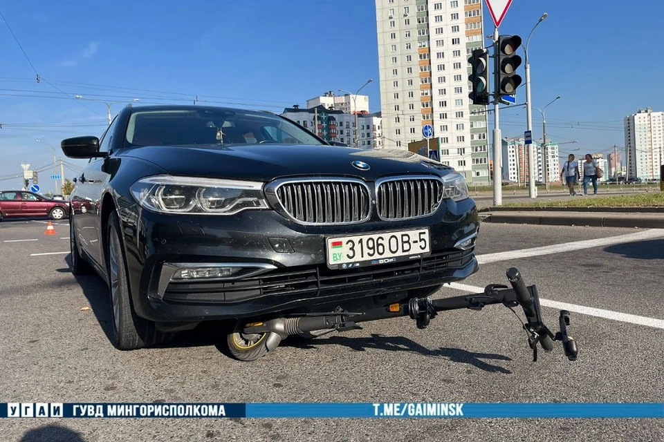 BMW в Минске сбил 12-летнего подростка на электросамокате. Фото: УГАИ ГУВД Мингорисполкома.