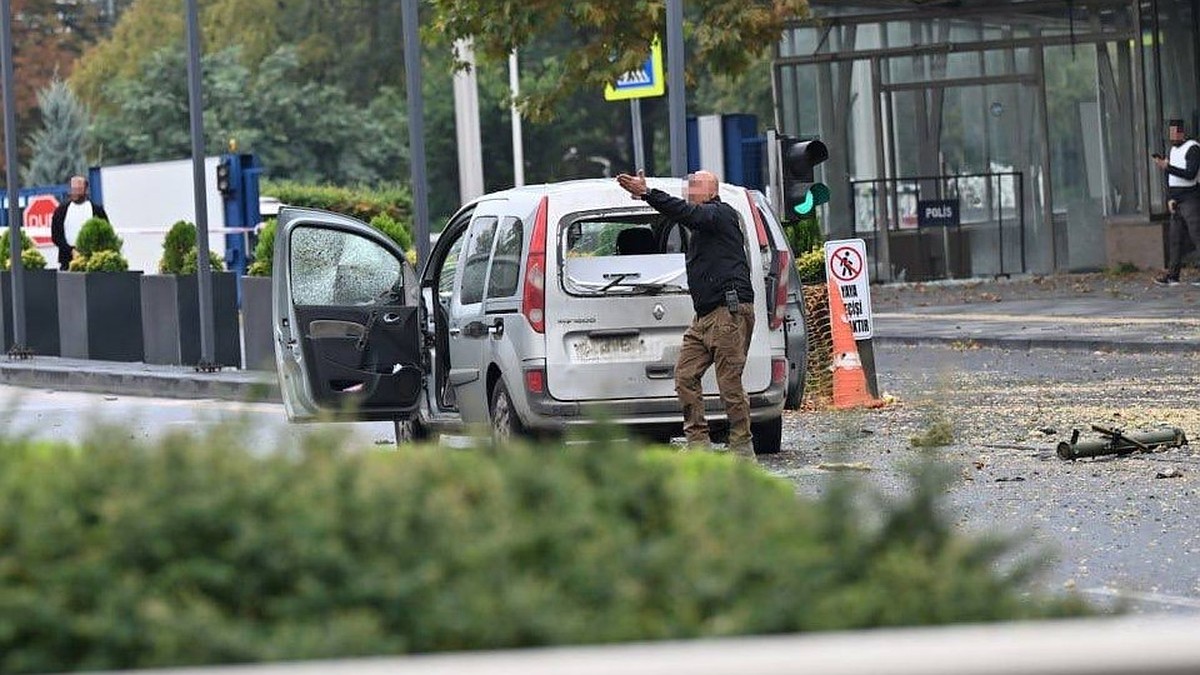 Террористы убили владельца автомобиля, на котором приехали к зданию МВД в  Анкаре - KP.RU