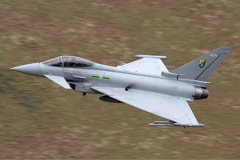 Самолет Eurofighter Typhoon. Фото носит иллюстрационный характер. Фото: Chris Lofting /Википедия