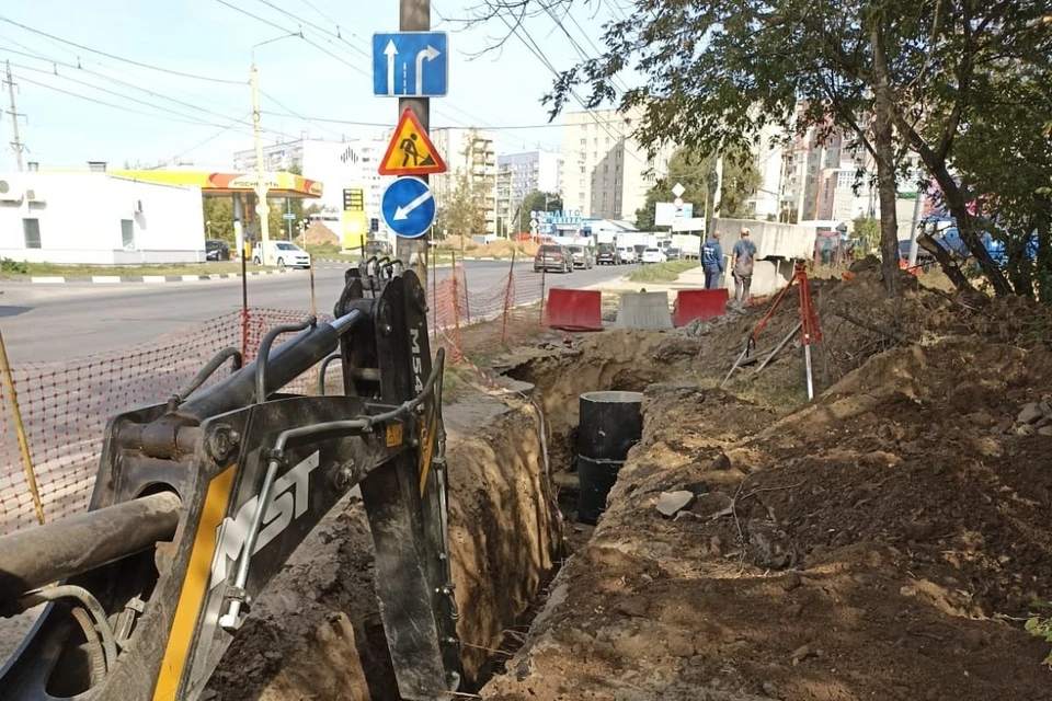 Движение транспорта на проезде Шабулина затруднится до конца октября.