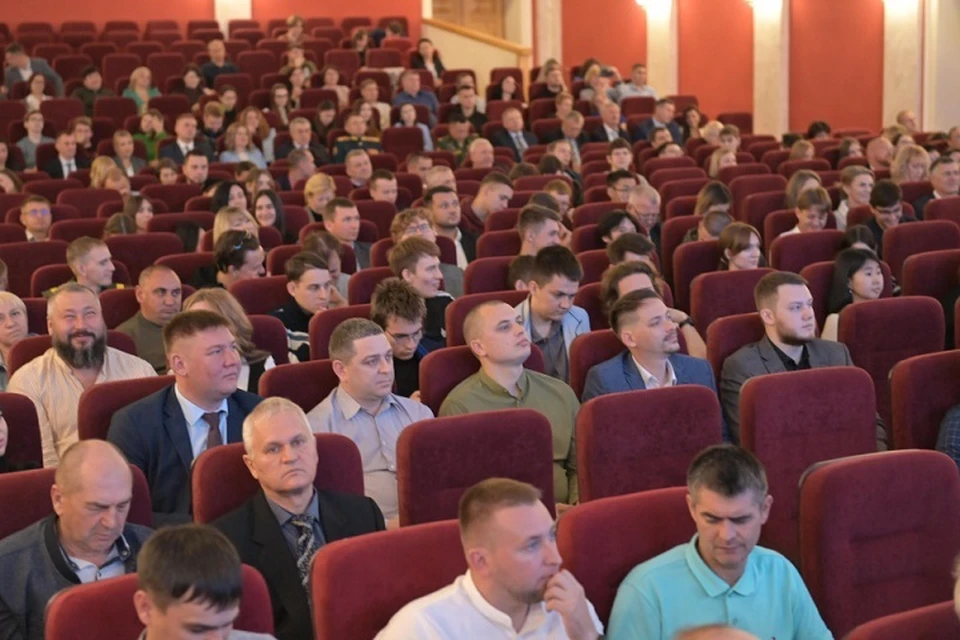 Лучших работников дорожной отрасли наградили в Хабаровском крае