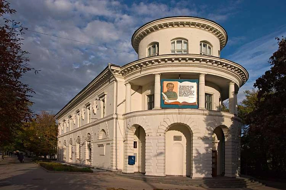 Библиотекари и работники домов культуры зарабатывают выше среднего Фото: rusmuseumvrm.ru