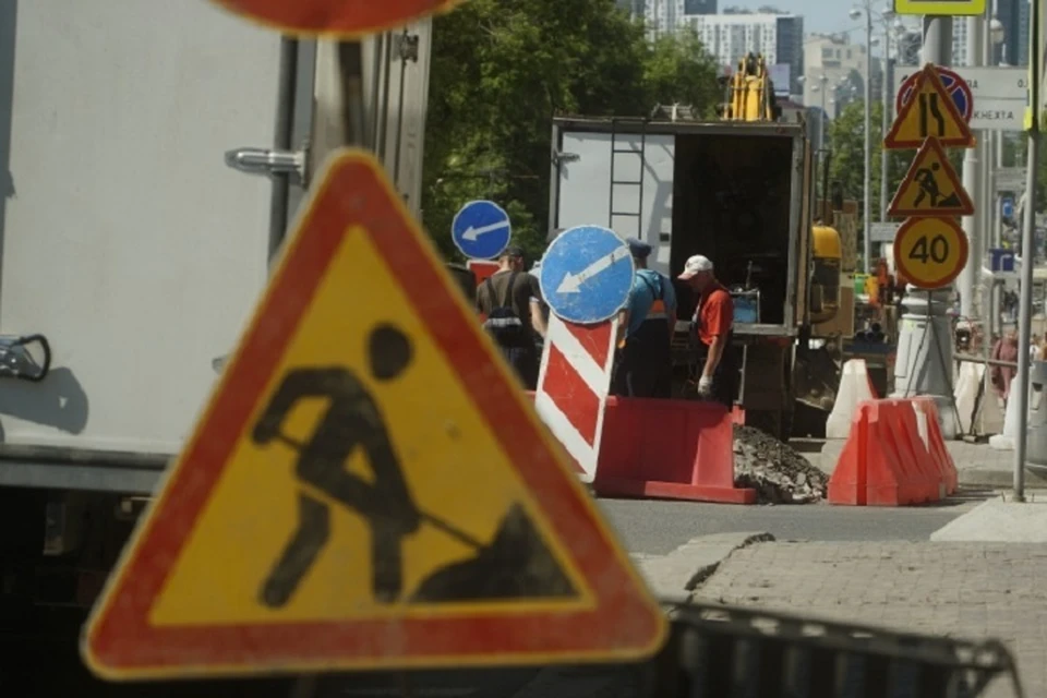 В Алчевске закончили работы на теплотрассе одной из улиц