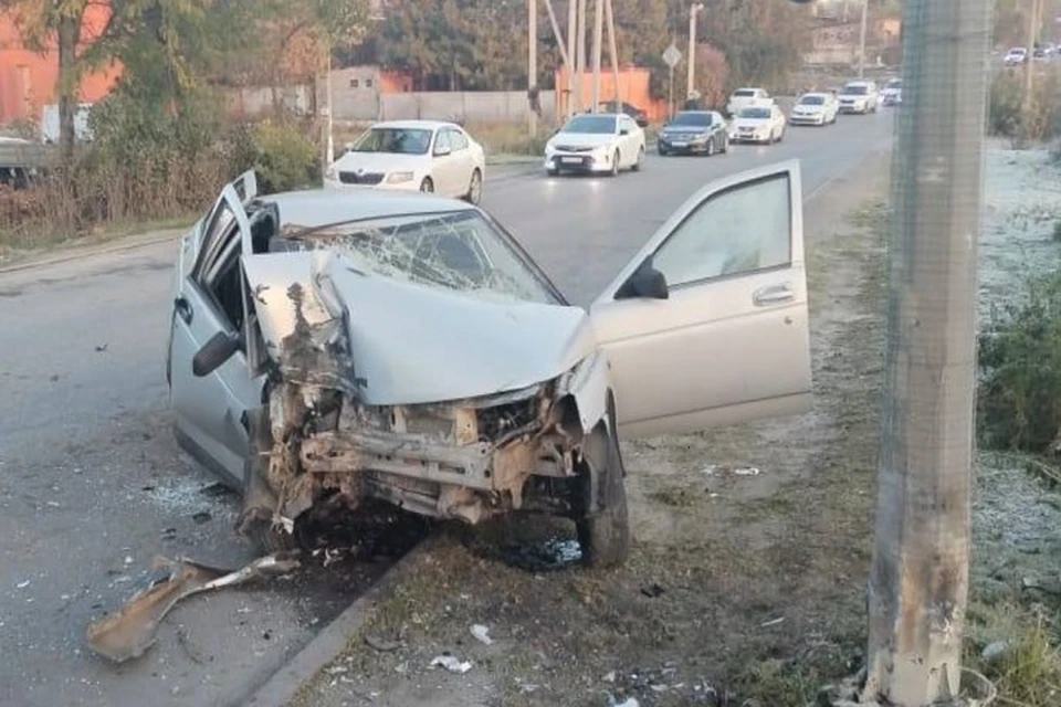 Авария произошла рано утром в четверг. Фото: отдел пропаганды УГИБДД России по Ростовской области