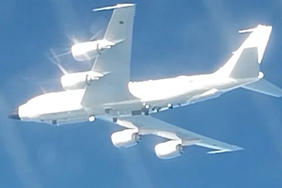 Видео с «Тайфунами» и RC-135 над Черным морем показало Минобороны РФ