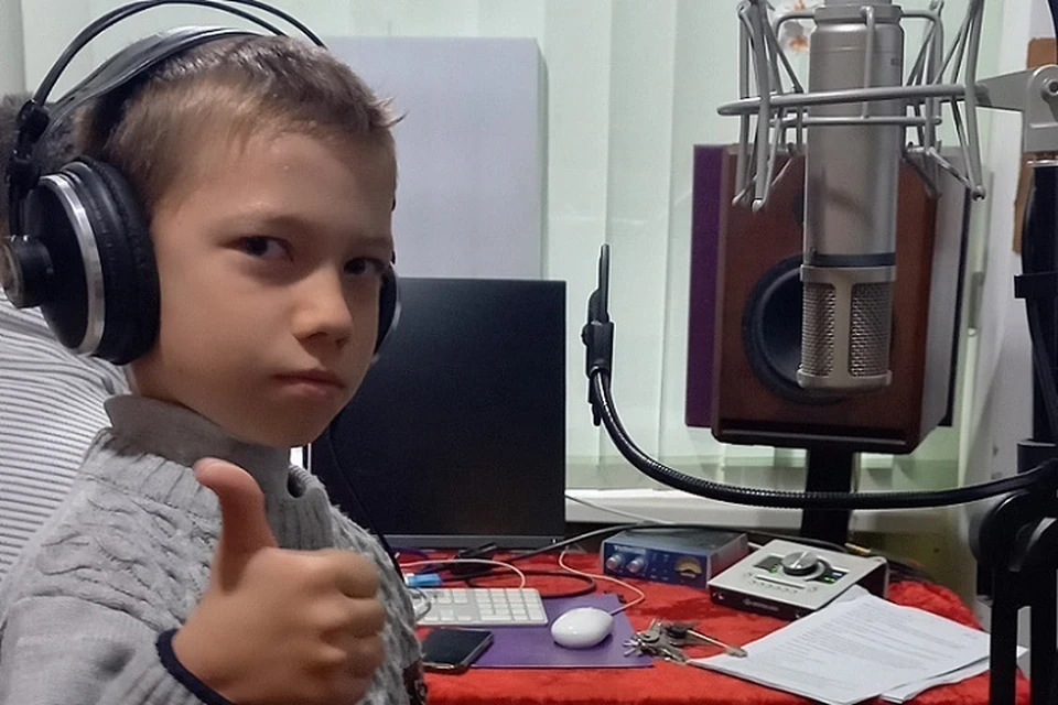 Сейчас Дима слышит только одним ухом, врачи не дают ему шансов на восстановление. Фото: Юлия Санжигоряева.