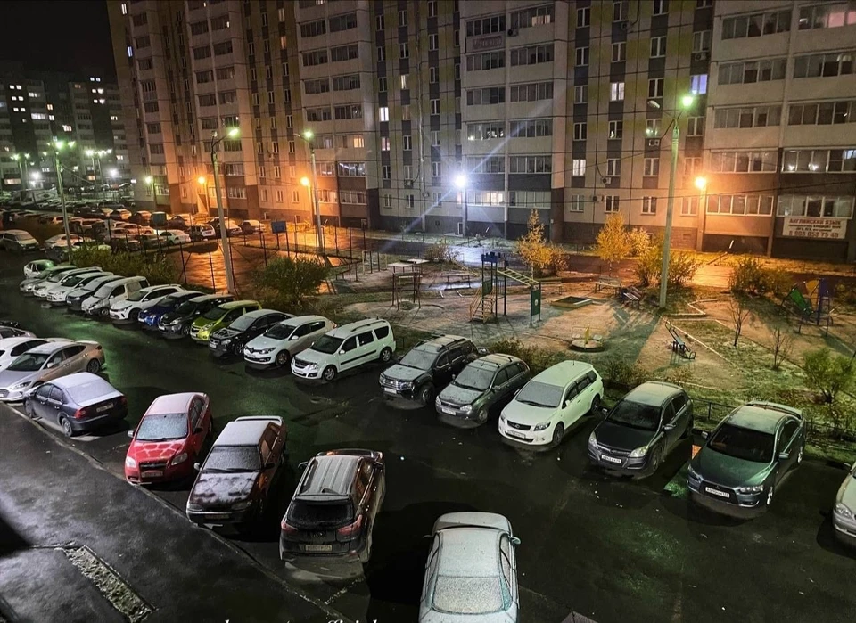 Синоптики заранее предупреждали о снеге. Фото: Типичный Челябинск / Vk.com