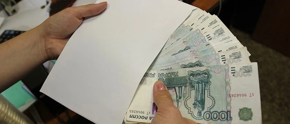 Пожилую жительницу Калуги обманули на 900 тысяч рублей