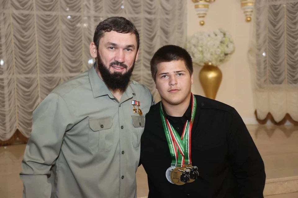 Спикер парламента Чечни Магомед Даудов и сын Рамзана Кадырова Адам