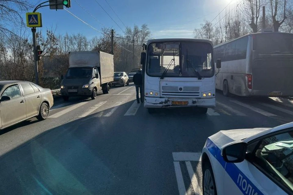 Авария произошла на улице Щербакова Фото: УГИБДД по Свердловской области