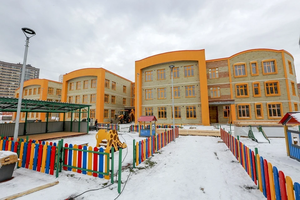 В Новосибирске строительство детсада в Родниках завершат к концу 2023 года. Фото: мэрия Новосибирска.