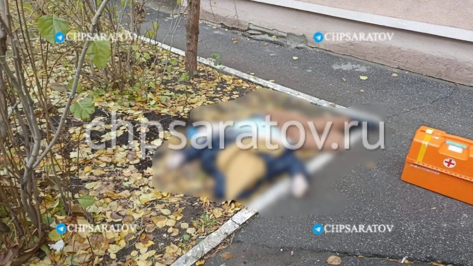 Фото: На улице Панченко женщина упала с высоты и разбилась насмерть