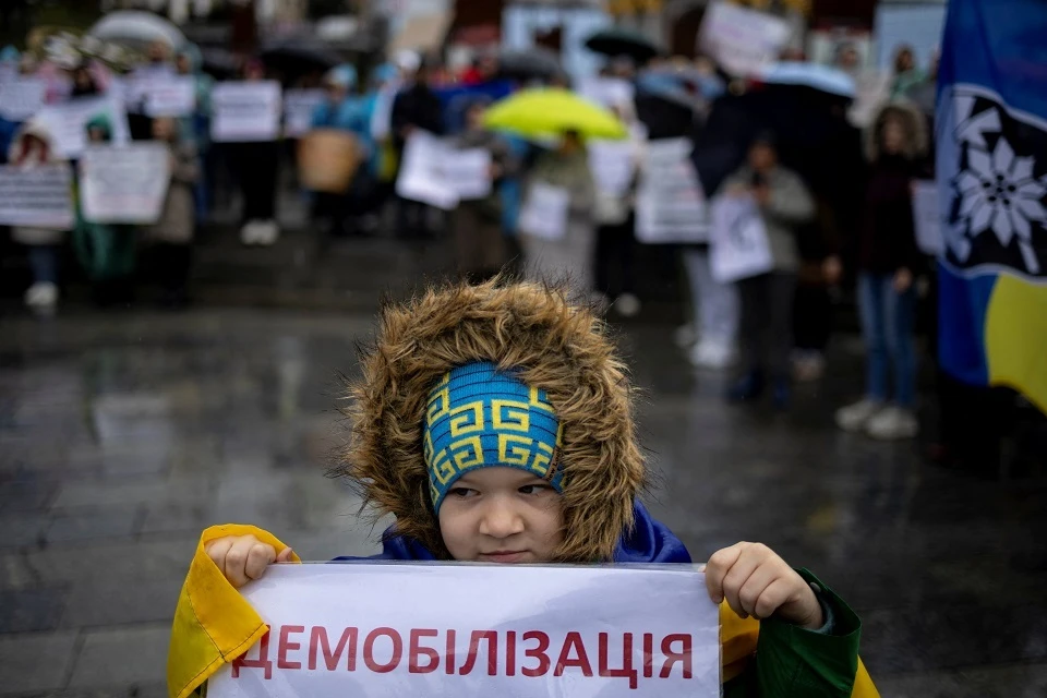 В крупных городах Украины прошли митинги с требованием демобилизации