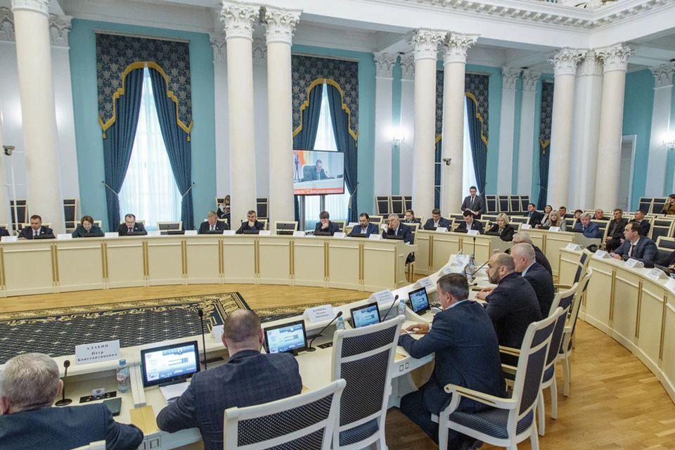 Публичные слушания по областному бюджету на 2024 год и на плановый период 2025 и 2026 годов в Рязанской облдуме.