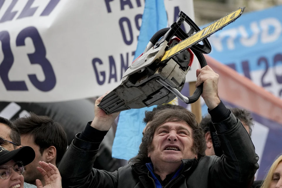 Харвей Милей своей победой на выборах главы Аргентины наделал немало шума. Фото АР / EAST NEWS