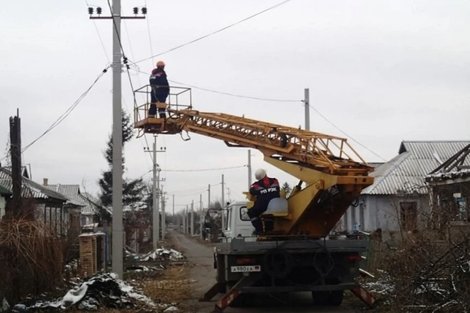 В ДНР около восьми тысяч абонентов остались без света. Фото: Министерство угля и энергетики ДНР