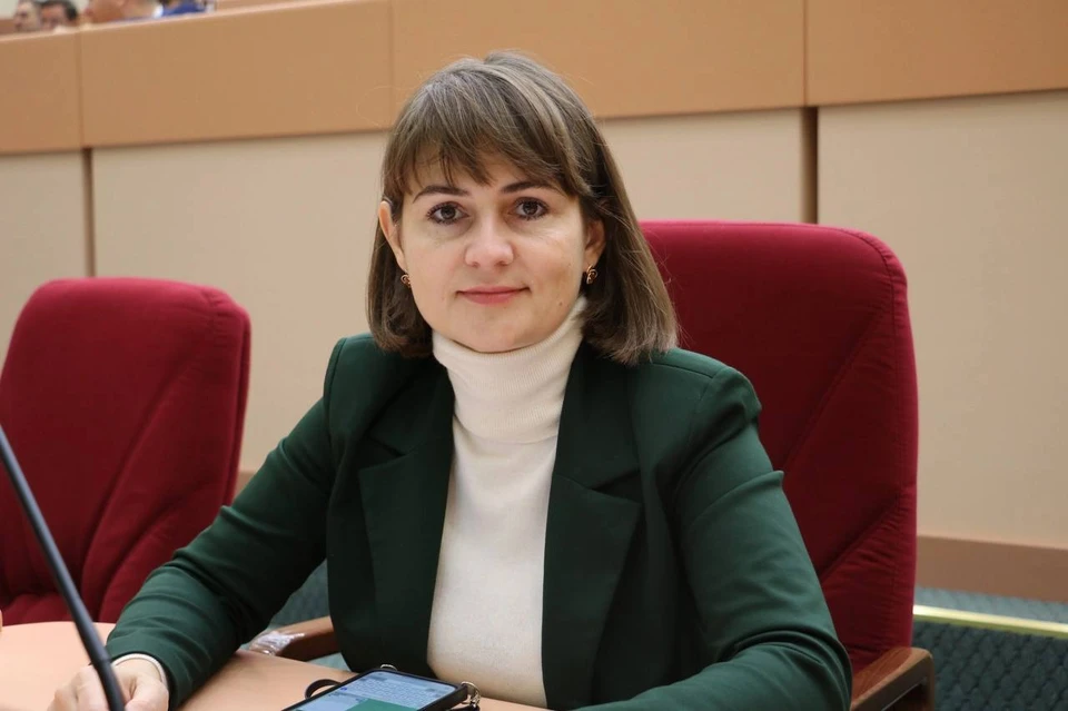 Поздравление депутата Саратовской областной Думы Марии Усовой с Днем матери