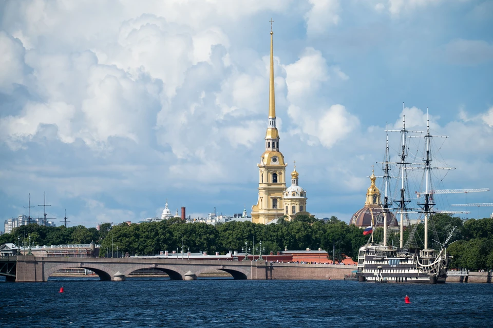 Поступления в бюджет Санкт-Петербурга по итогам 11 месяцев превысили триллион рублей.