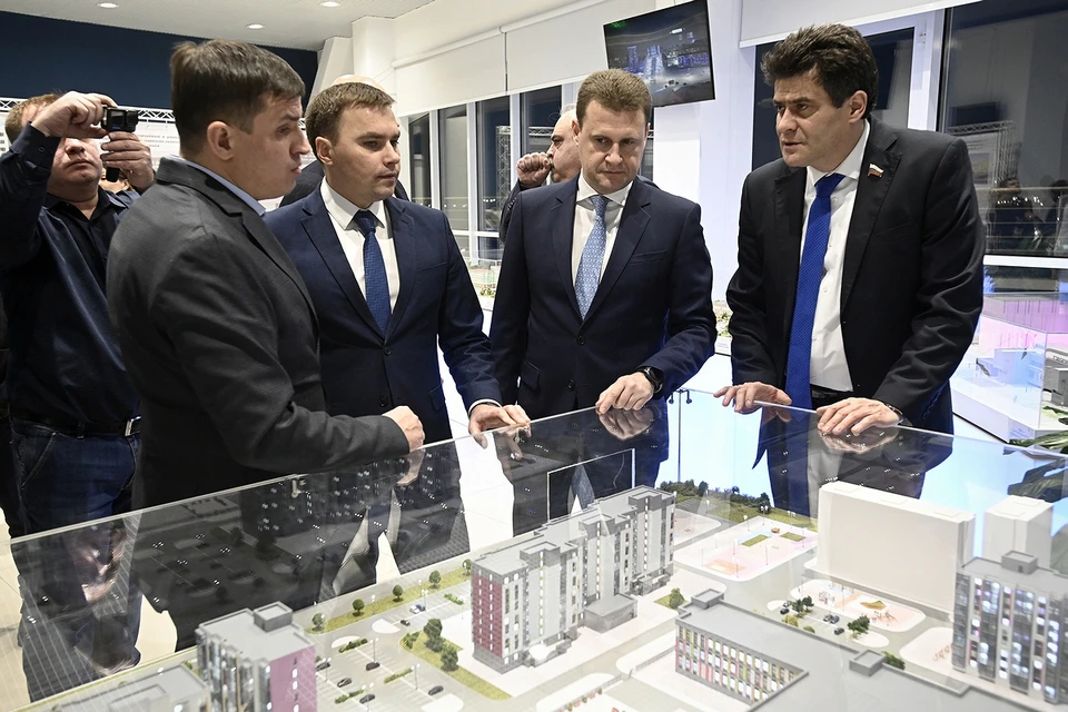 О планах развития Норильска Алексею Чекункову показали наглядно