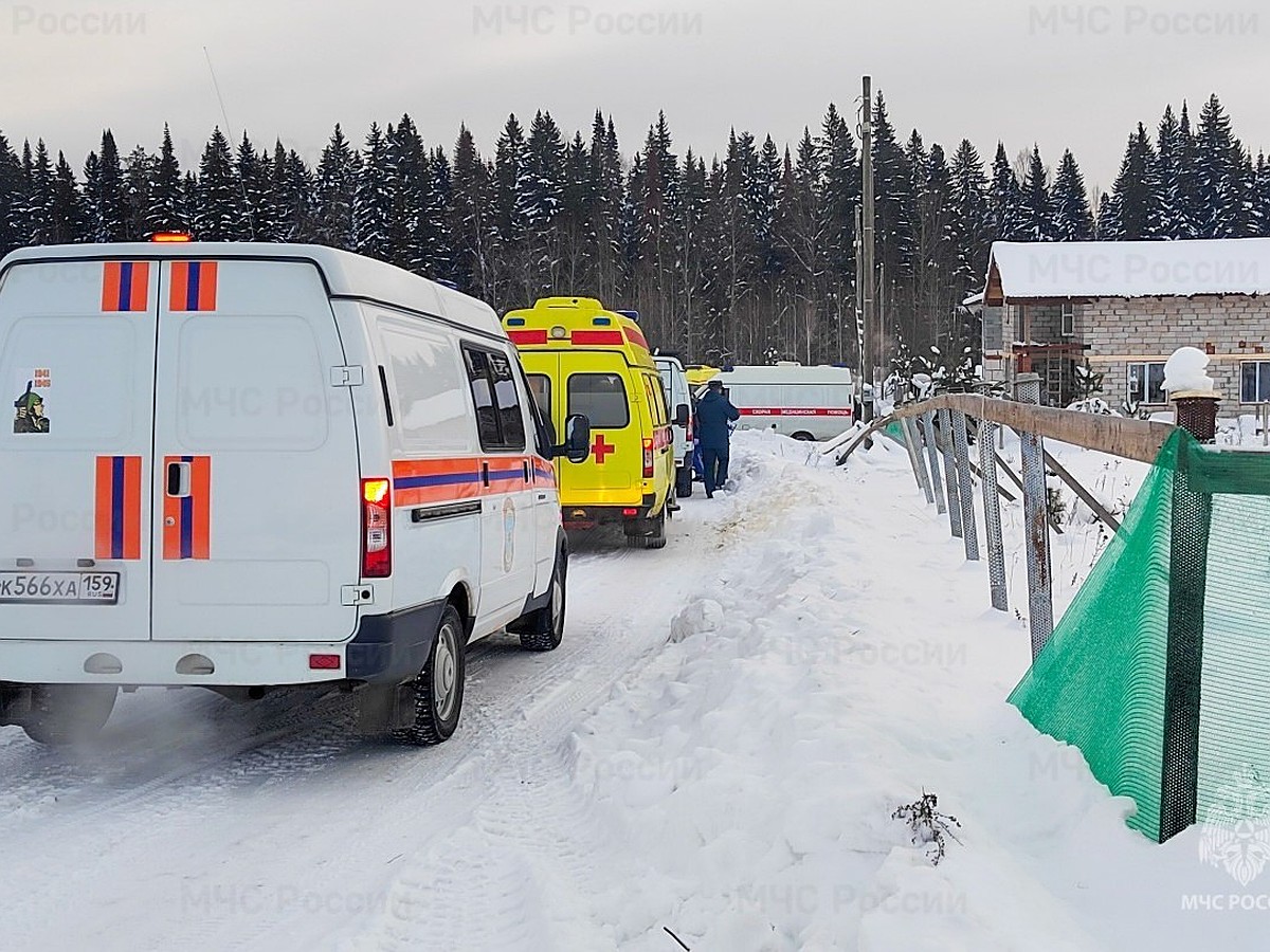 Внутри было пять детей и двое взрослых: в частном доме в Пермском районе  взорвался газовый баллон - KP.RU