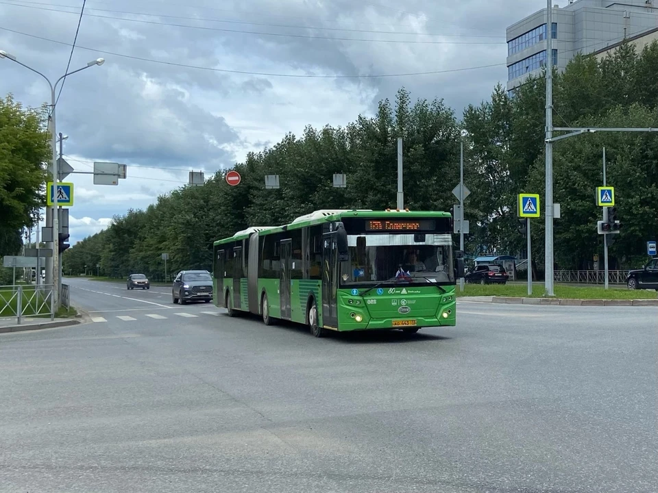 В Тюмени мэрия не планирует расширять схему движения автобусов на проблемном маршруте.