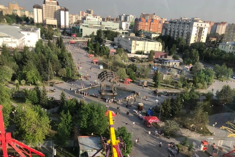 На Цветном бульваре в Тюмени уберут карусель с лошадками