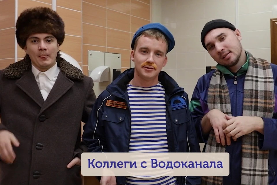 В преддверии Нового года сотрудники Водоканала доходчиво объяснили, что смывать в унитаз все подряд не стоит. Фото: стоп-кадр с видео Водоканала