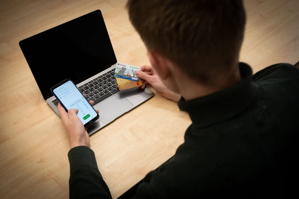 Мошенники обманули жительницу Тверской области на 100 000 рублей