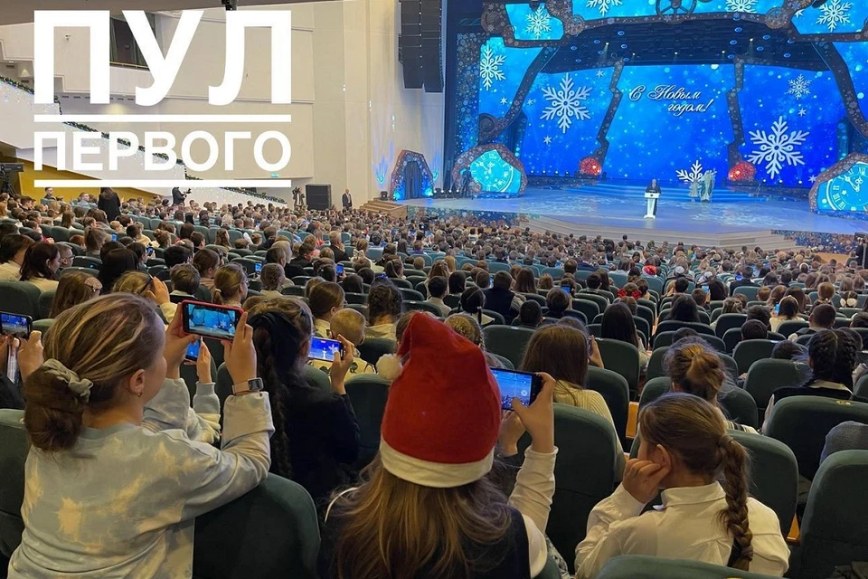 Лукашенко пообещал помогать всем детям в Беларуси. Фото: телеграм-канал «Пул Первого».