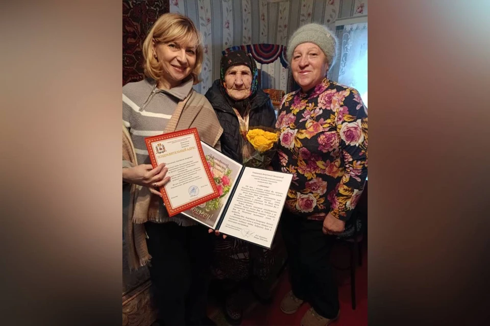 100-летние отметила ветеран труда из Нижнего Новгорода Анастасия Дурандина. Фото: группа «Администрация Московского района» во «ВКонтакте»
