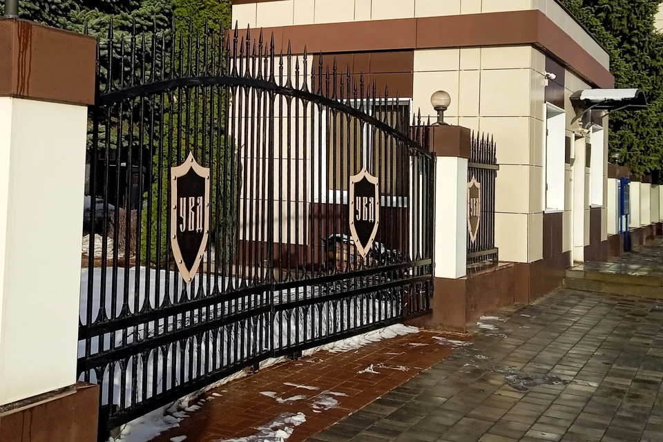 Полицейские поймали женщину, которая повредила автомобиль знакомой под Липецком
