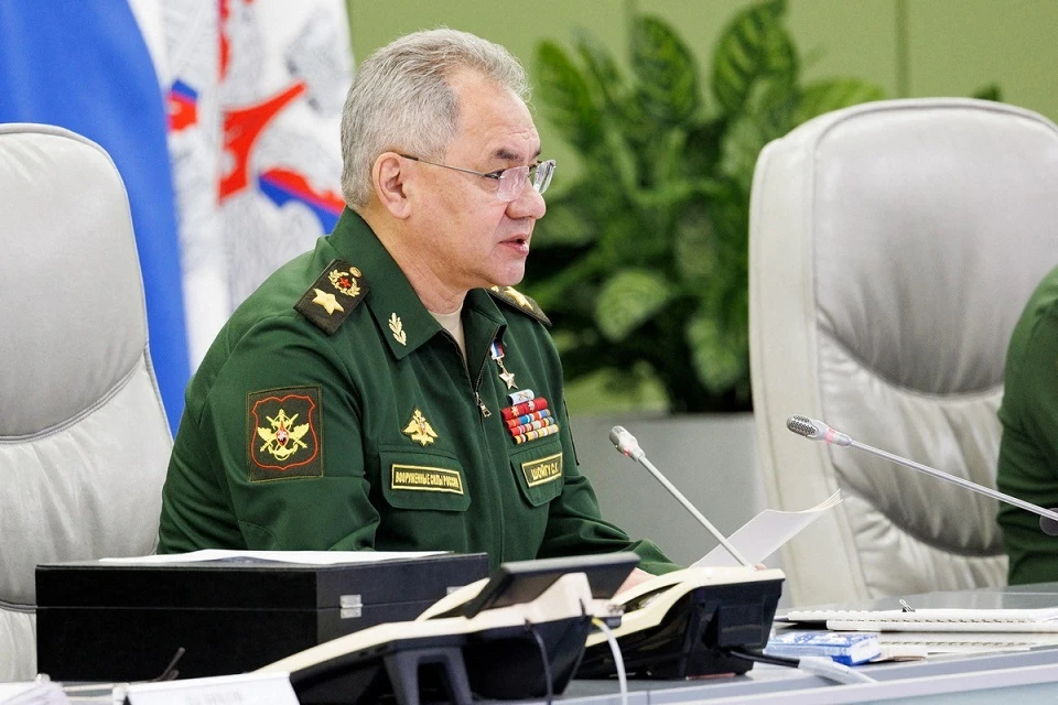 Шойгу обсудил с коллегой из Ирана Аштиани двустороннее военное сотрудничество