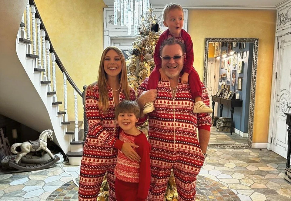 Дружная семья рассказала о новогодних каникулах. Фото: личная страница Натальи Подольской в соцсети.