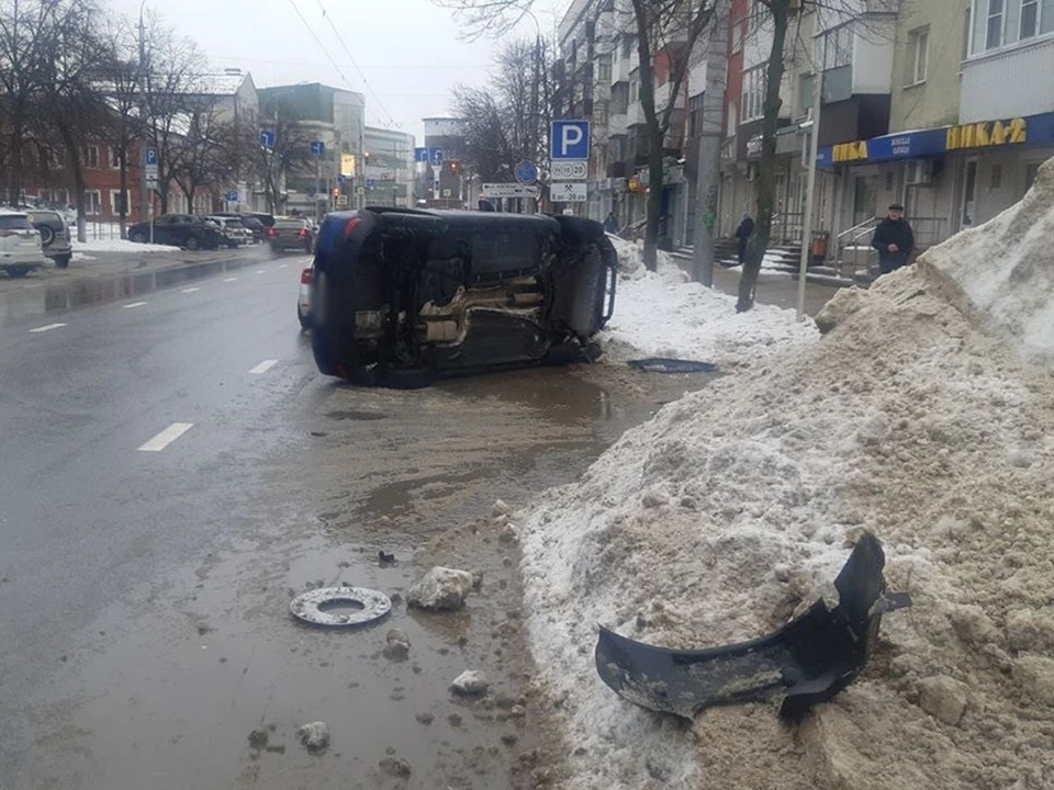 Сотрудники полиции устанавливают причины и обстоятельства случившегося.