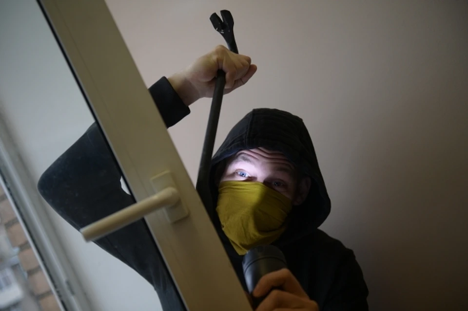 Фото: В Саратове квартирант похитил из арендуемого жилья имущество на 65 тысяч рублей