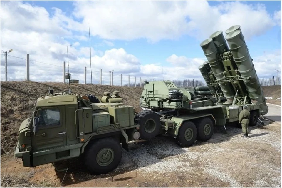 Минобороны: системы ПВО сбили две украинские ракеты над Черным морем