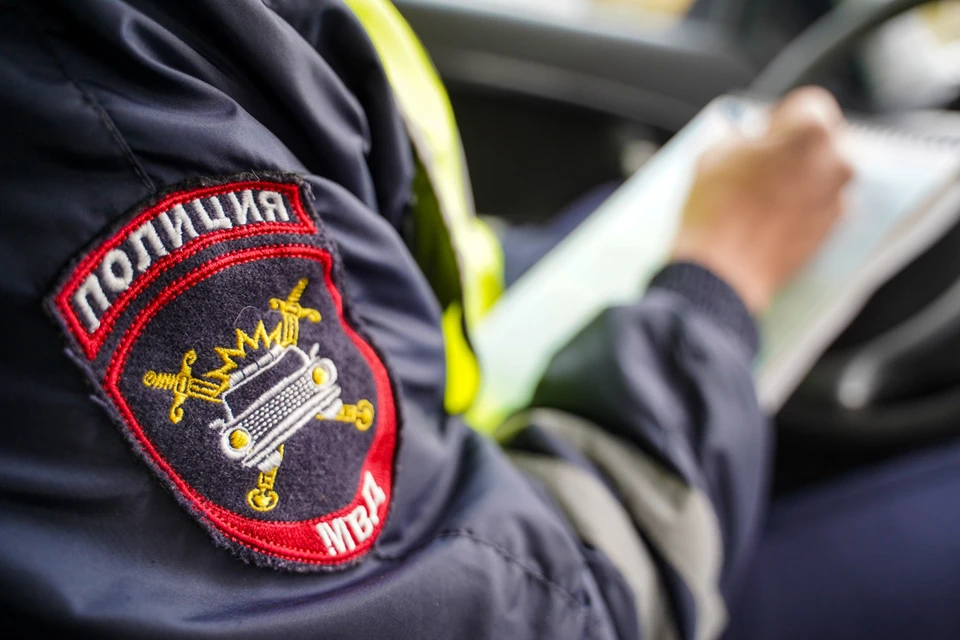 В Ульяновске рецидивист отобрал у мужчины сотовый телефон и 3 тысячи рублей