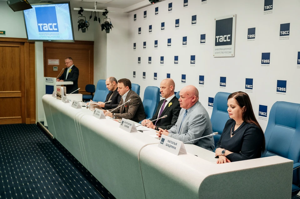 северная пальмира книга. презентация книги спб. игорь алексеевич глебов. санкт-петербург называют северная пальмира.