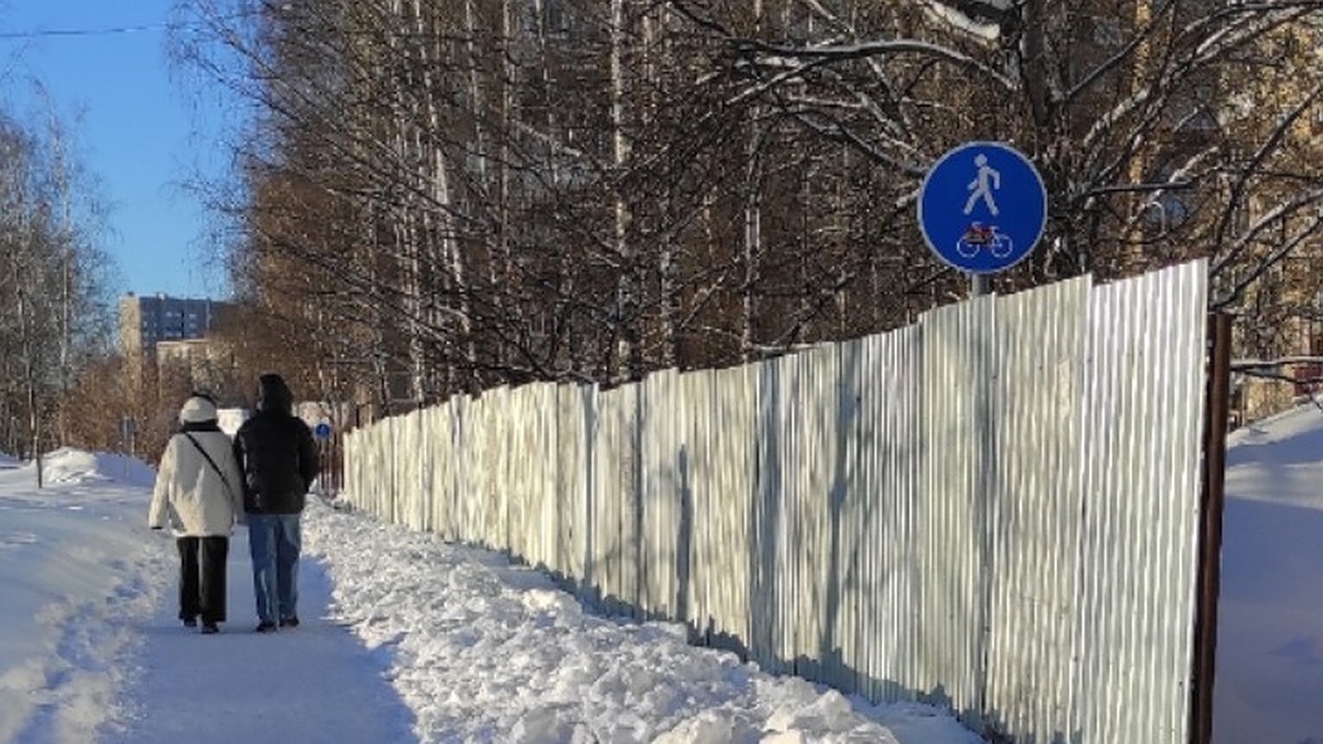 Строительство ТЦ на улице Молодежная в Ижевске приостановили из-за жалоб  горожан - KP.RU