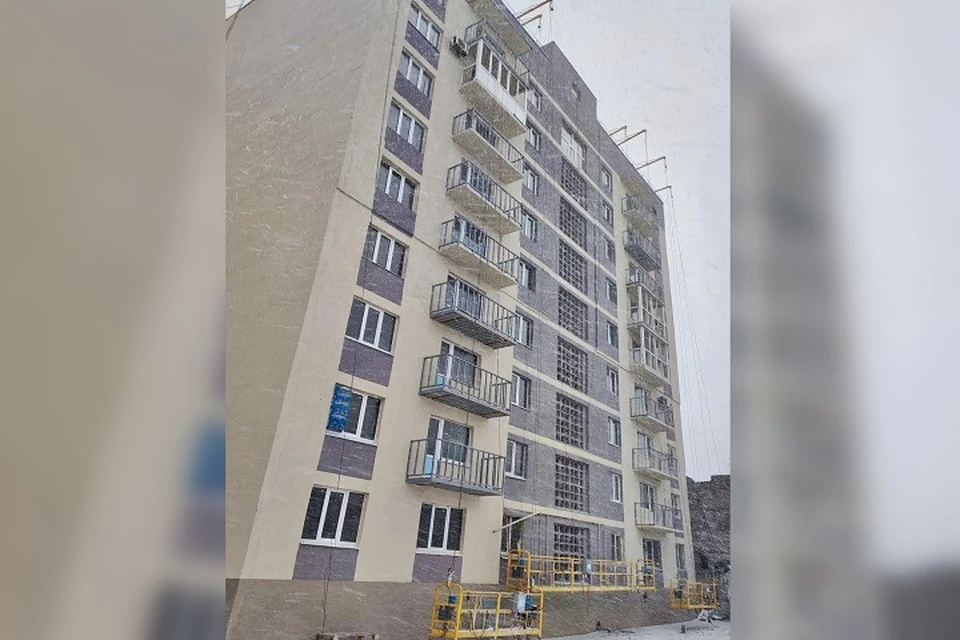 Подмосковье восстанавливает девятиэтажку в Орджоникидзевском районе. Фото: Администрация города Мариуполя