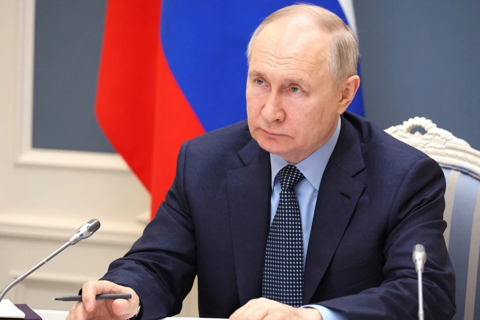 Путин запретил ведомствам и объединениям выпускать похожие на госнаграды знаки