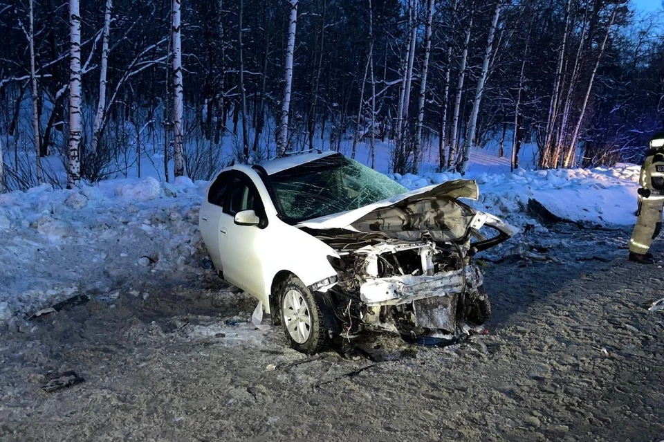 В аварии пострадали два человека и три машины. Фото: пресс-служба Госавтоинспекции Челябинской области.